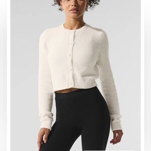 NEW ALO Yoga Snuggle Up Sweater Cropped Cardigan Ivory Small